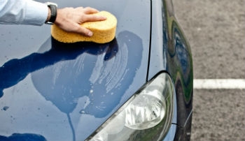 Comment entretenir la peinture de sa voiture ? - Clean Car